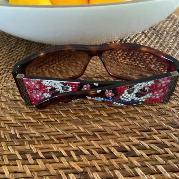 ED HARDY BEAUTIFUL GHOST SUNGLASSES - Picture 3 of 9